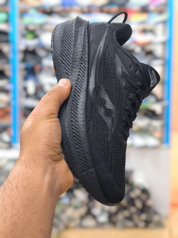 کتونی ساکونی تریمپ 21 ویتنامی وارداتی - سایز 36 تا 40 - Saucony Triumph 21