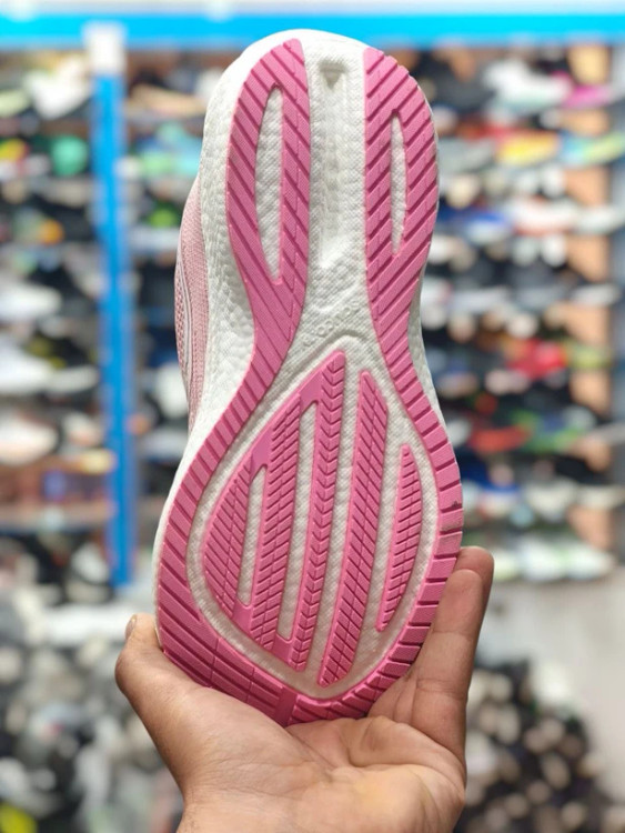 کتونی ساکونی تریمپ 21 ویتنامی وارداتی - سایز 36 تا 40 - Saucony Triumph 21