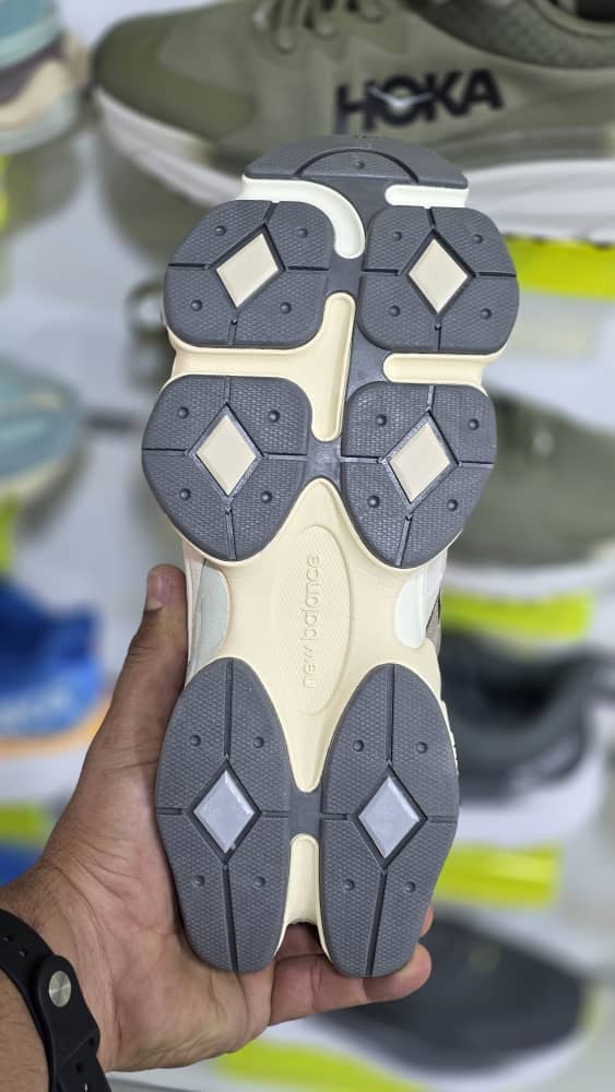 کتونی نیوبالانس 9060 ویتنامی وارداتی  - سایز 40 تا 45 - Newbalance 9060