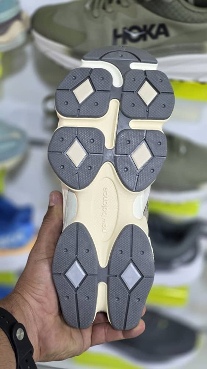 کتونی نیوبالانس 9060 ویتنامی وارداتی - سایز 40 تا 45 - Newbalance 9060