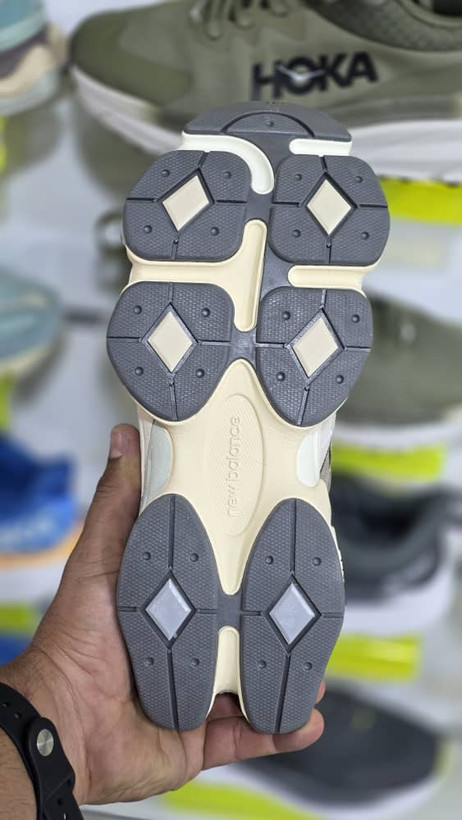 کتونی نیوبالانس 9060 ویتنامی وارداتی - سایز 40 تا 45 - Newbalance 9060