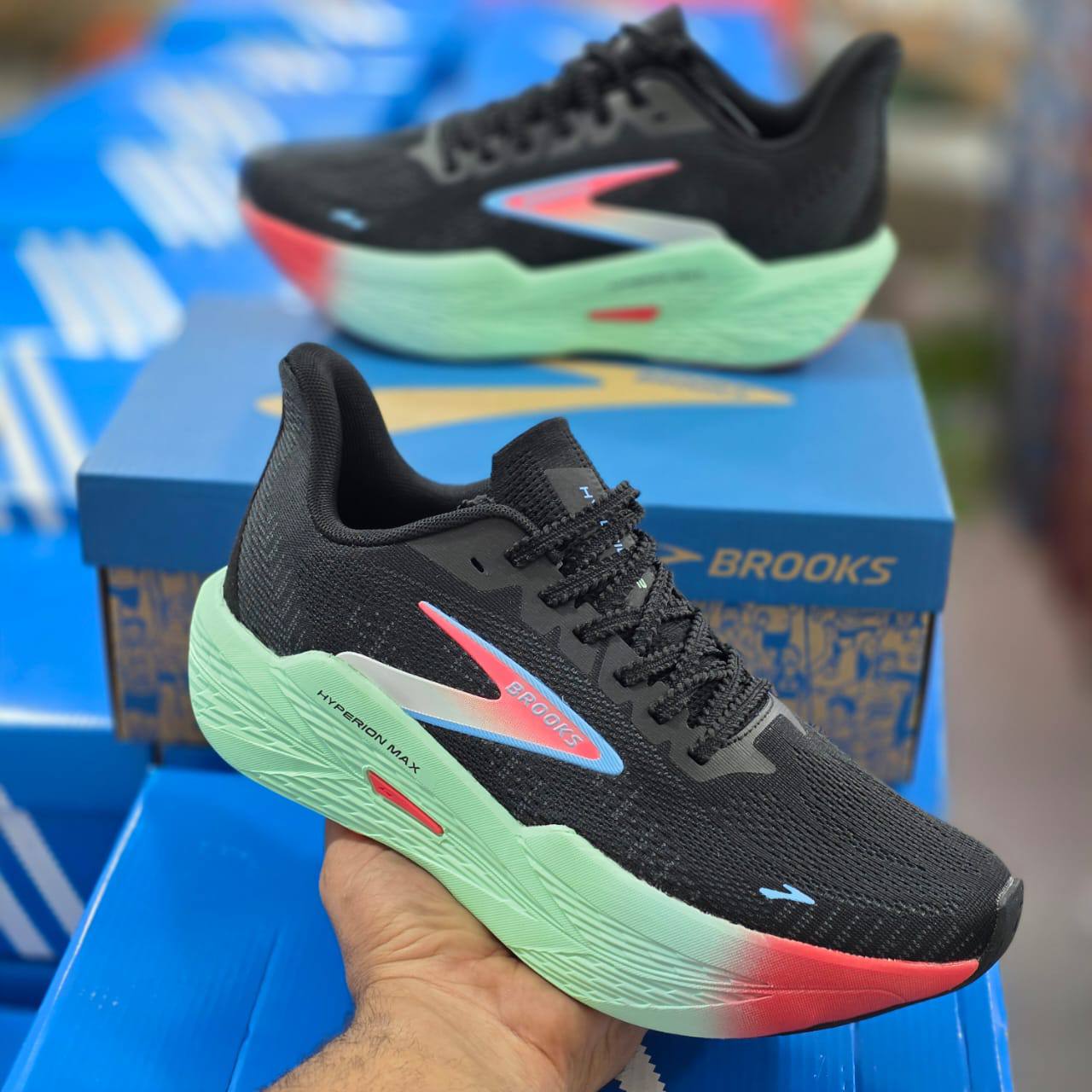 کتونی بروکس هایپریون مکس ویتنامی وارداتی  - سایز 40 تا 45 - Brooks Hyperion Max