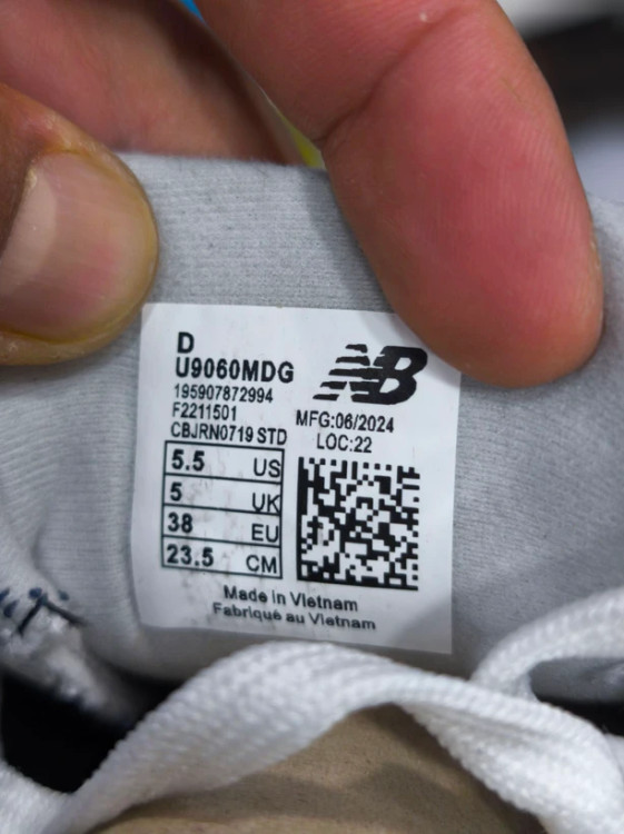 کتونی نیوبالانس 9060 ویتنامی وارداتی - سایز 38 تا 45 - Newbalance 9060
