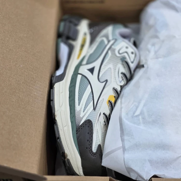 کتونی میزانو ویو رایدر بتا ویتنامی وارداتی  - سایز 40 تا 45 - Mizuno Wave Rider Beta