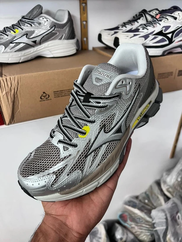 کتونی میزانو ویو رایدر بتا ویتنامی وارداتی  - سایز 40 تا 45 - Mizuno Wave Rider Beta