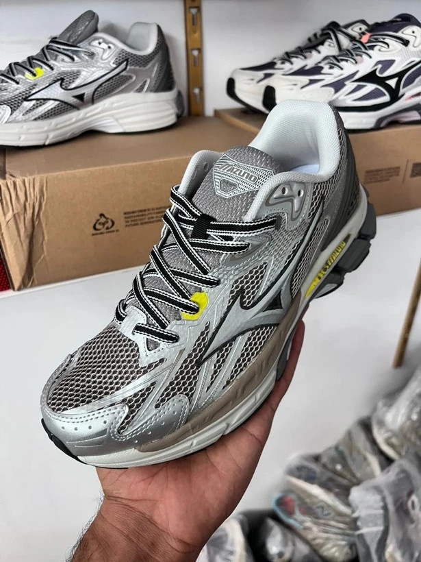 کتونی میزانو ویو رایدر بتا ویتنامی وارداتی - سایز 40 تا 45 - Mizuno Wave Rider Beta
