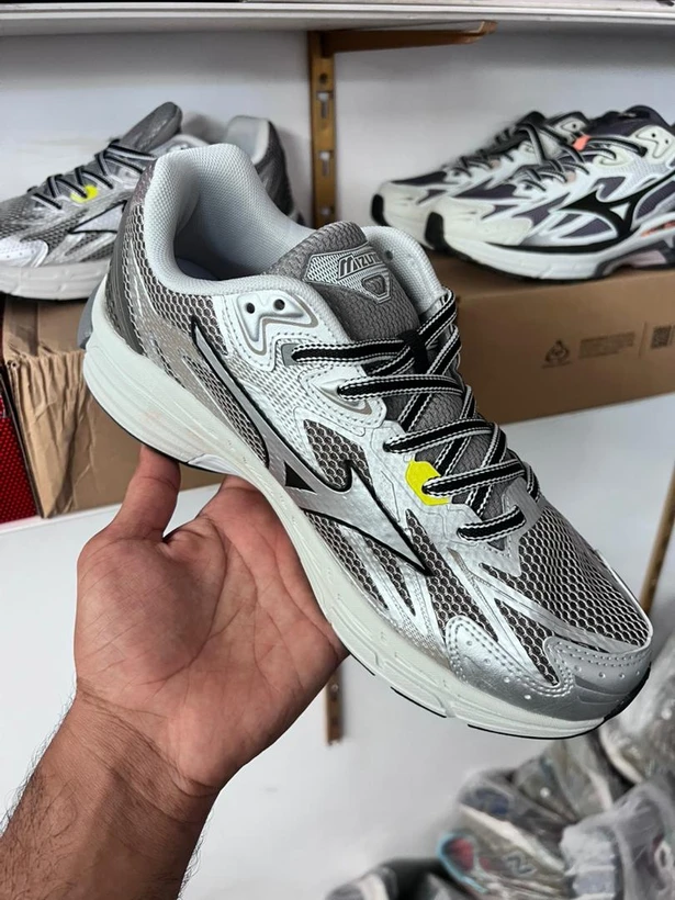 کتونی میزانو ویو رایدر بتا ویتنامی وارداتی  - سایز 40 تا 45 - Mizuno Wave Rider Beta