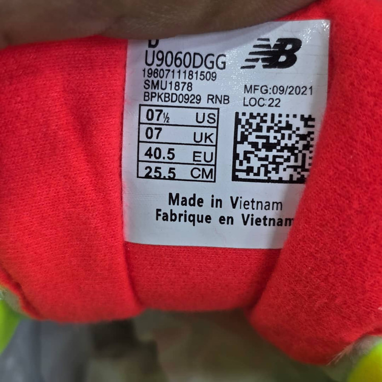 کتونی نیوبالانس 9060 ویتنامی وارداتی - سایز 40 تا 45 - Newbalance 9060