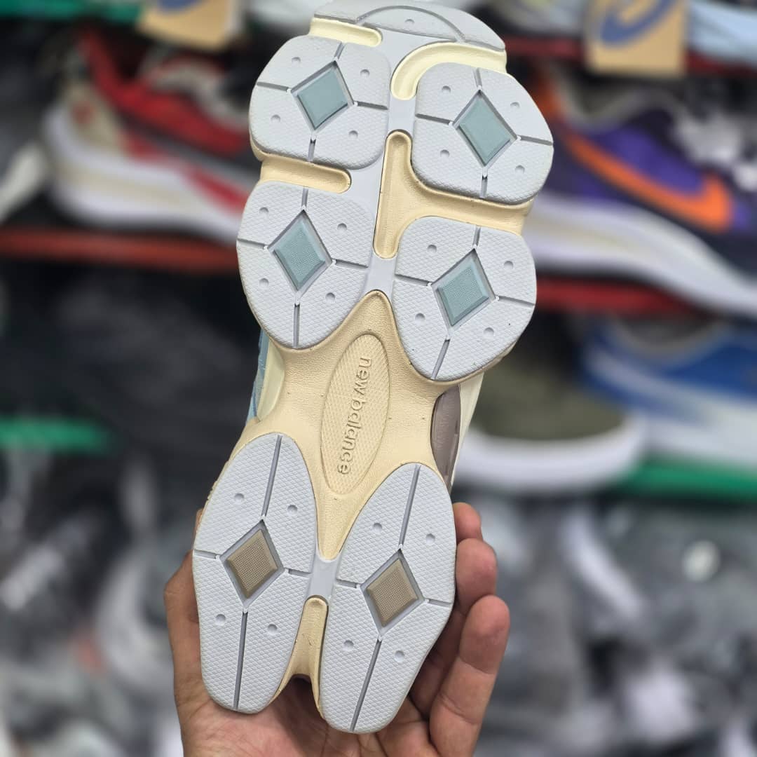 کتونی نیوبالانس 9060 ویتنامی وارداتی  - سایز 40 تا 45 - Newbalance 9060