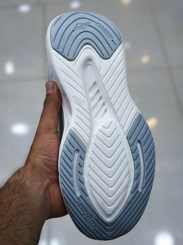 کتونی اسکیچرز ویتنامی وارداتی  - سایز 40 تا 45 - Skechers GOwalk Max Cushioning
