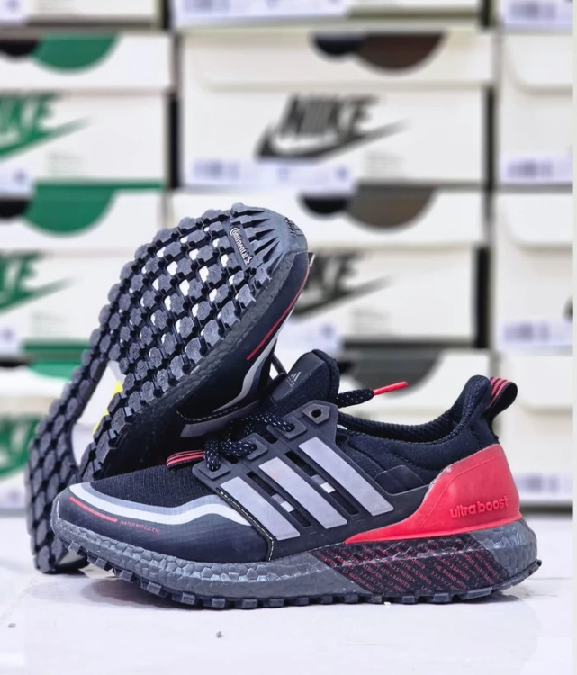 کتونی آدیداس اولترا بوست ویتنامی وارداتی - سایز 36 تا 40 - Adidas Ultraboost
