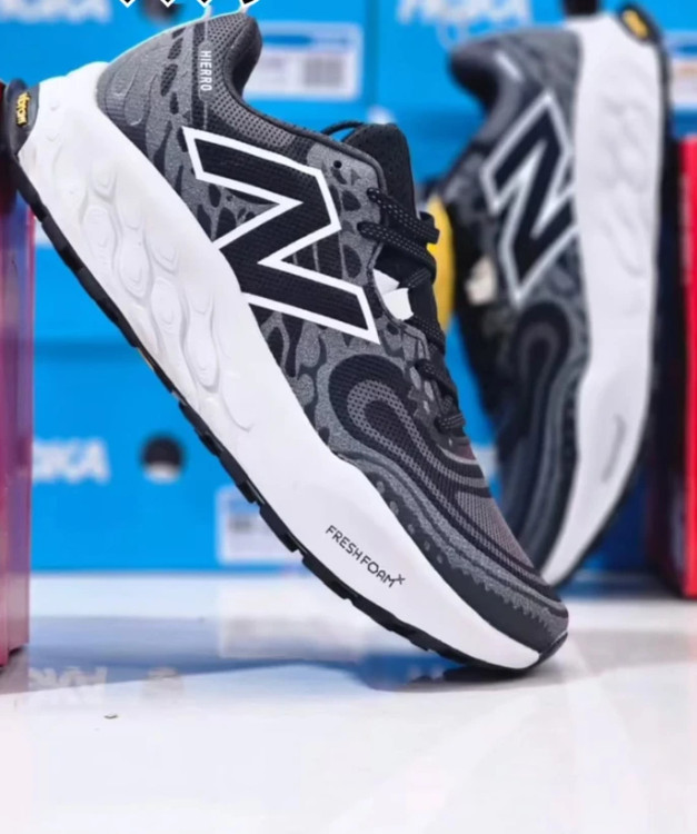 کتونی نیوبالانس هیرو وی8 ویتنامی وارداتی - سایز 40 تا 45 - New Balance Fresh Foam X Hierro v8