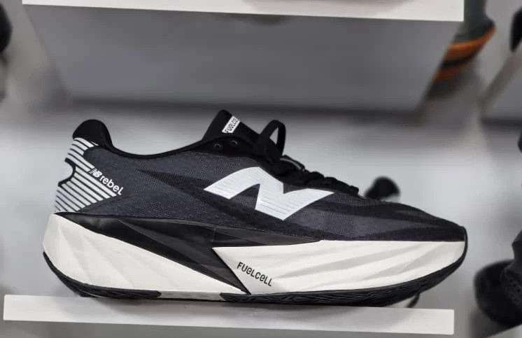 کتونی نیوبالانس ربل فیوئل سل ویتنامی وارداتی - سایز 40 تا 45 - New Balance FuelCell Rebel
