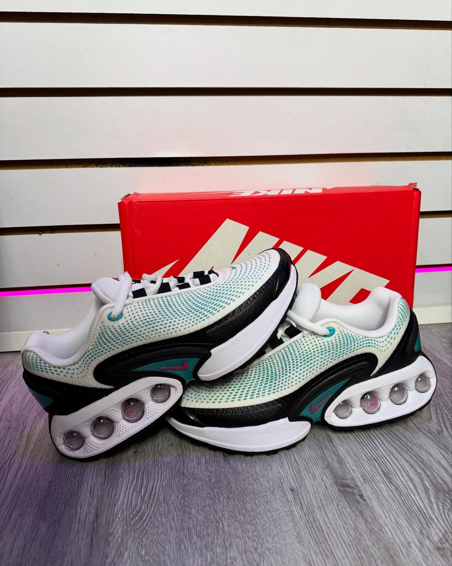 کتونی نایکی ایرمکس دی ان ویتنامی وارداتی - سایز 40 تا 45 - Nike Air Max Dn