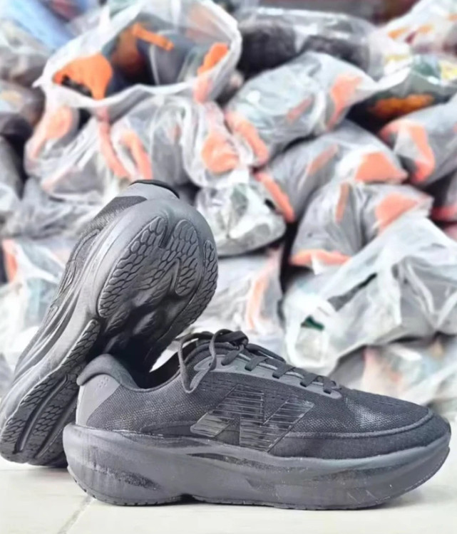 کتونی نیوبالانس هیرو وی8 ویتنامی وارداتی - سایز 40 تا 45 - New Balance Fresh Foam X Hierro v8