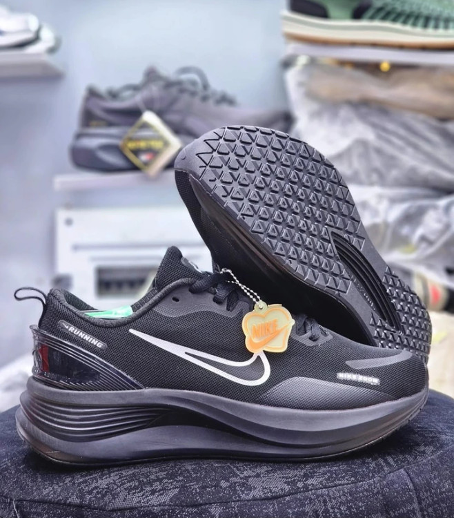 کتونی نایکی زوم رانینگ ویتنامی وارداتی - سایز 38 تا 45 - Nike Zoom Running