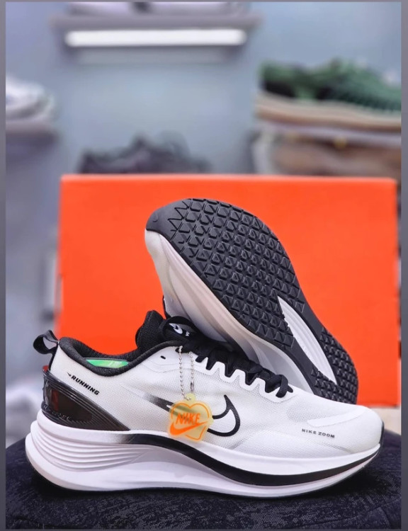 کتونی نایکی زوم رانینگ ویتنامی وارداتی - سایز 38 تا 45 - Nike Zoom Running