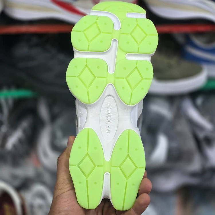 کتونی نیوبالانس 9060 ویتنامی وارداتی - سایز 38 تا 45 - Newbalance 9060