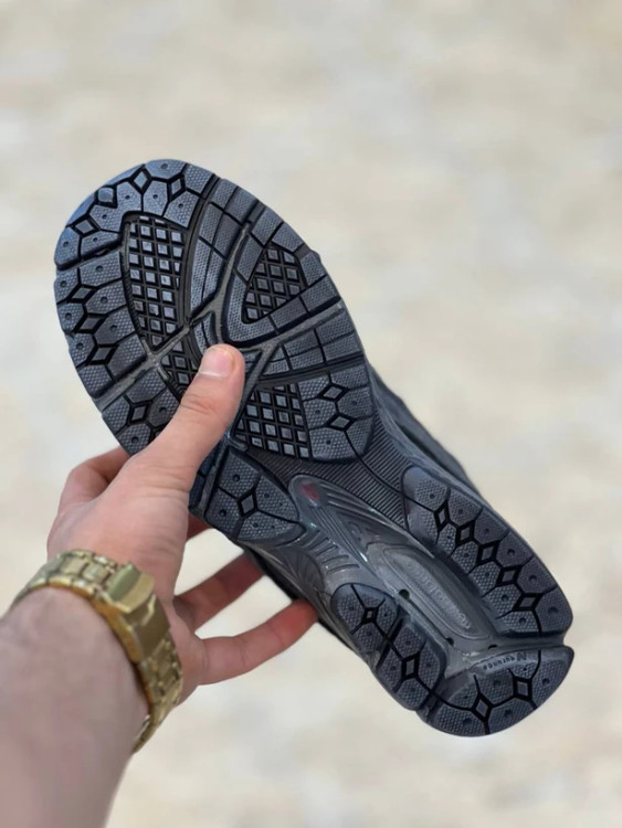 کتونی نیوبالانس 2002R ویتنامی وارداتی - سایز 40 تا 45 - Newbalance 2002R