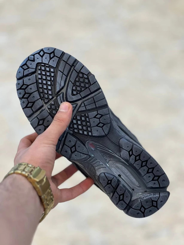 کتونی نیوبالانس 2002R ویتنامی وارداتی - سایز 40 تا 45 - Newbalance 2002R