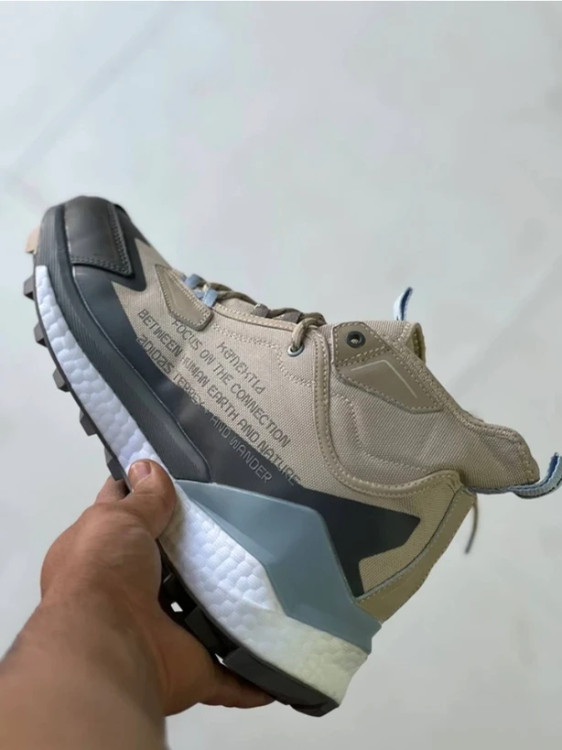 کتونی آدیداس ترکس کونتینتال ویتنامی وارداتی - سایز 40 تا 45 - Adidas Terrex Continental