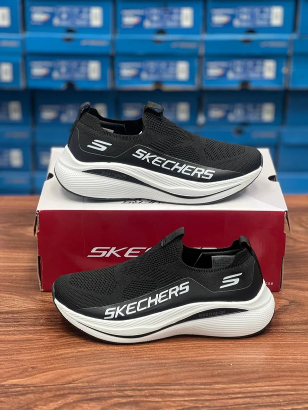 کتونی اسکیچرز ویتنامی وارداتی  - سایز 37 تا 40 - Skechers GOwalk Max Cushioning
