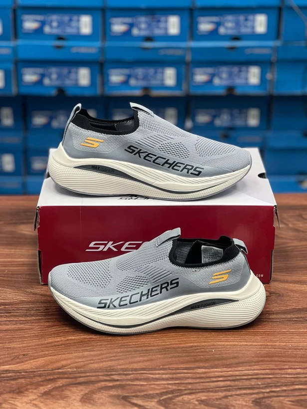 کتونی اسکیچرز ویتنامی وارداتی  - سایز 37 تا 40 - Skechers GOwalk Max Cushioning