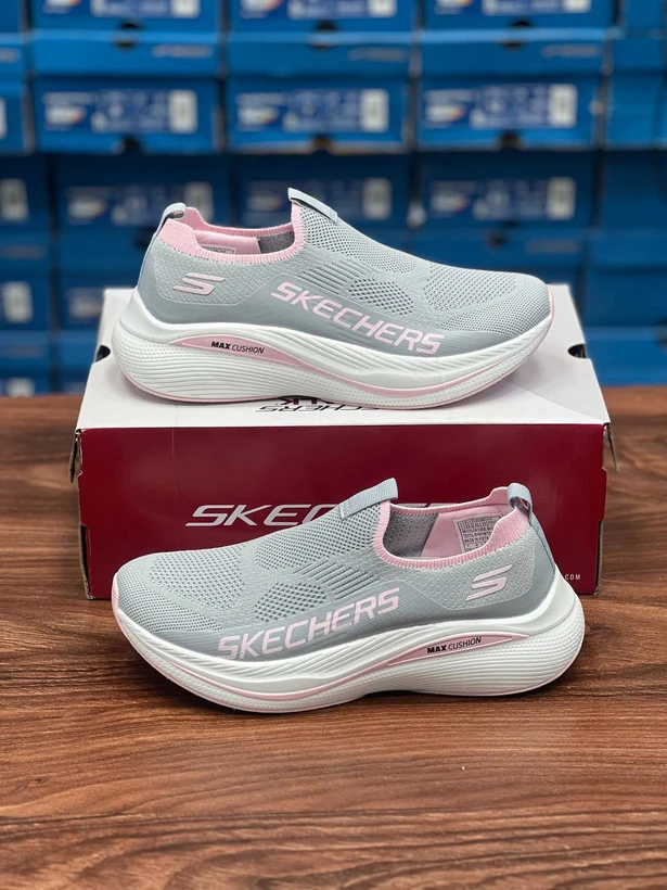 کتونی اسکیچرز ویتنامی وارداتی  - سایز 37 تا 40 - Skechers GOwalk Max Cushioning