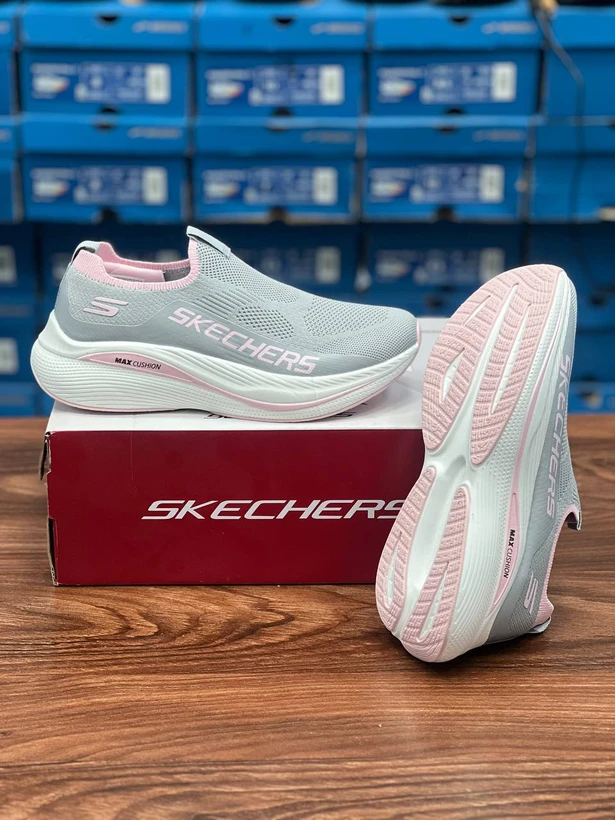 کتونی اسکیچرز ویتنامی وارداتی  - سایز 37 تا 40 - Skechers GOwalk Max Cushioning
