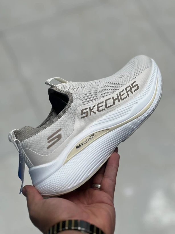 کتونی اسکیچرز ویتنامی وارداتی  - سایز 37 تا 40 - Skechers GOwalk Max Cushioning