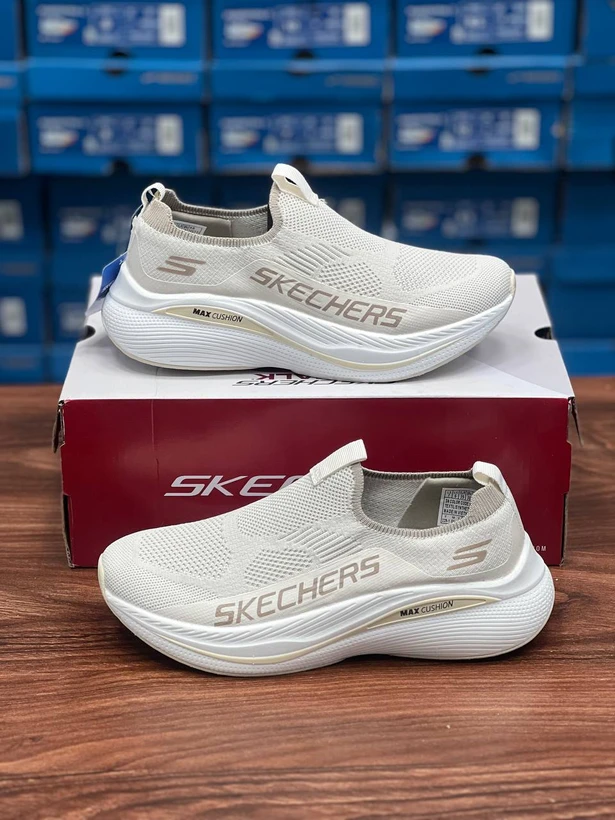 کتونی اسکیچرز ویتنامی وارداتی  - سایز 37 تا 40 - Skechers GOwalk Max Cushioning