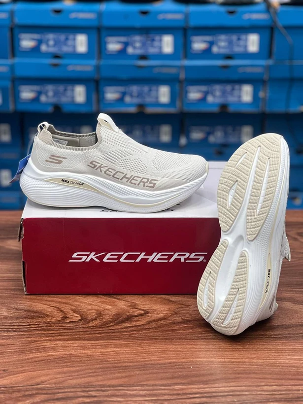 کتونی اسکیچرز ویتنامی وارداتی  - سایز 37 تا 40 - Skechers GOwalk Max Cushioning