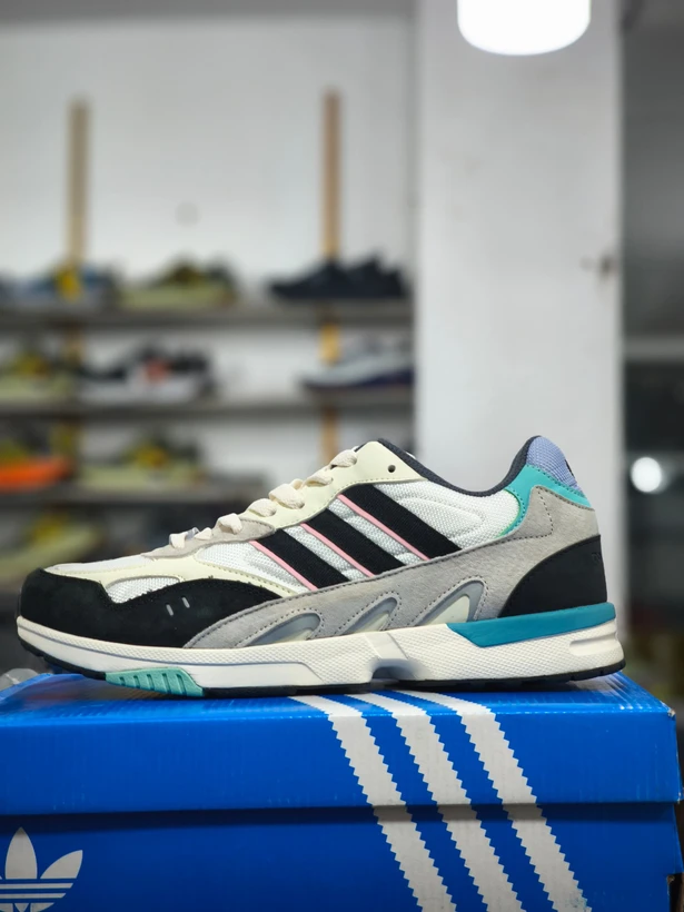 کتونی آدیداس تورشن سوپر ویتنامی وارداتی  - سایز 40 تا 45 - Adidas Torsion Super