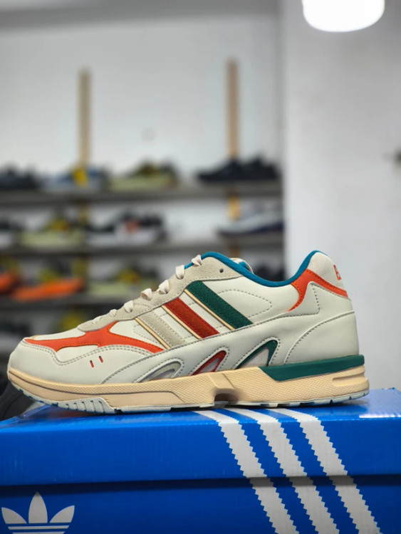 کتونی آدیداس تورشن سوپر ویتنامی وارداتی - سایز 40 تا 45 - Adidas Torsion Super