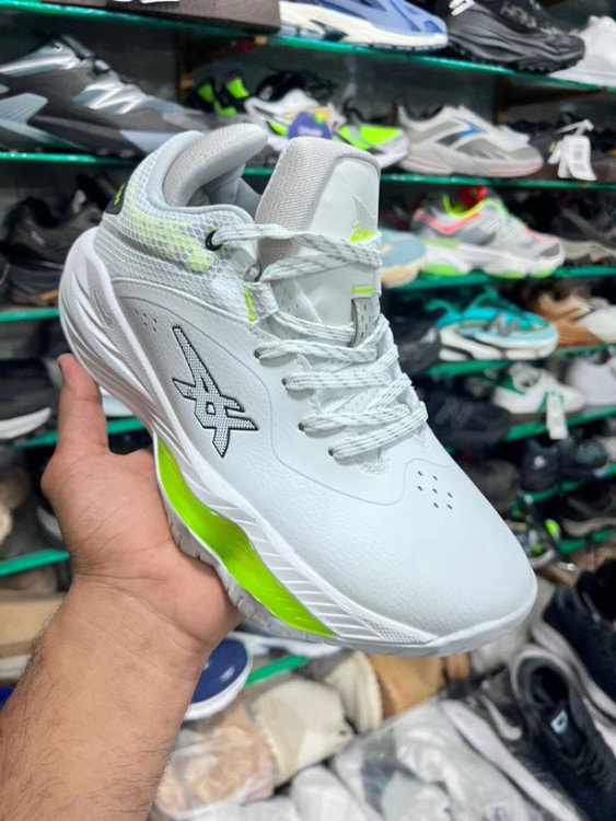 کتونی آسیکس نواسورج مخصوص والیبال، بسکتبال و ورزش های سالنی ویتنامی وارداتی - سایز 40 تا 45 - Asics Nova Surge Low