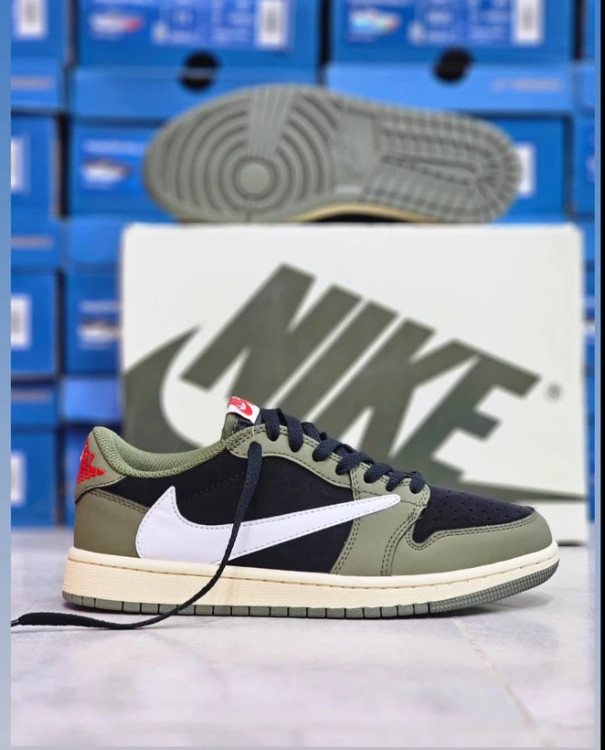 کتونی نایکی ایر جردن1 ویتنامی وارداتی - سایز 40 تا 45 - Air jordan1 Travis Scot