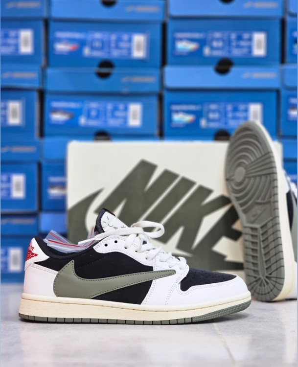 کتونی نایکی ایر جردن1 ویتنامی وارداتی - سایز 40 تا 45 - Air jordan1 Travis Scot