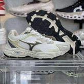 کتونی میزانو ریسر اس ویتنامی وارداتی - سایز 40 تا 45 - Mizuno Racer S