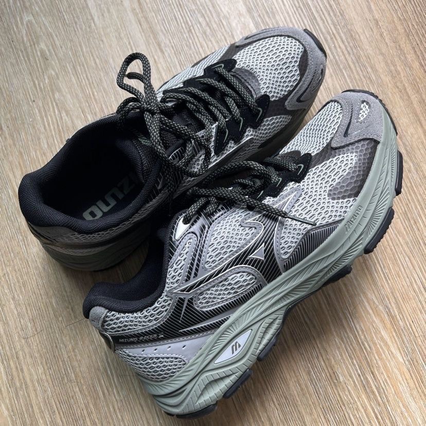 کتونی میزانو ریسر اس ویتنامی وارداتی  - سایز 40 تا 45 - Mizuno Racer S