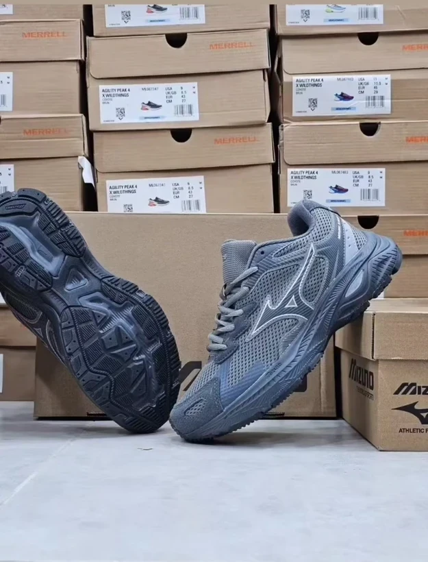 کتونی میزانو ریسر اس ویتنامی وارداتی  - سایز 40 تا 45 - Mizuno Racer S