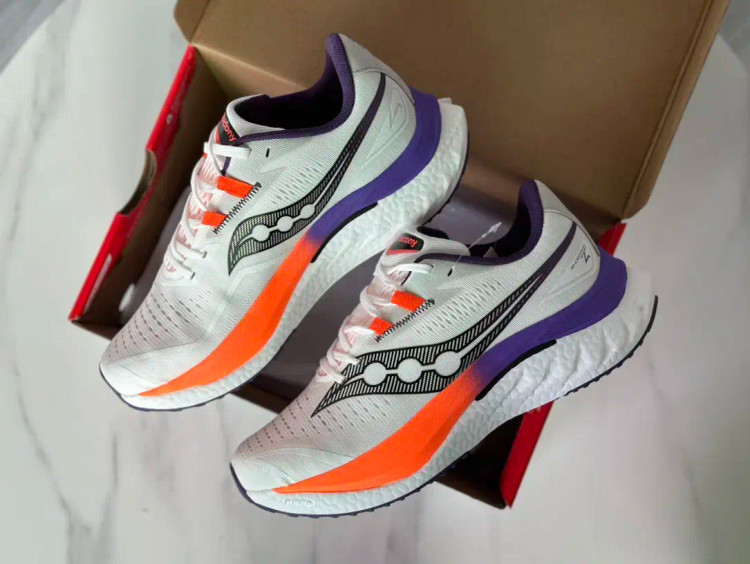 کتونی ساکونی اندروفین اسپید 4 ویتنامی وارداتی - سایز 40 تا 45 - Saucony Endorphin Speed 4