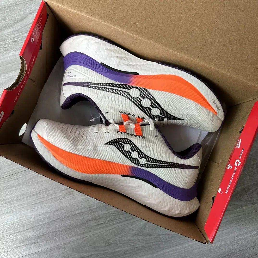 کتونی ساکونی اندروفین اسپید 4 ویتنامی وارداتی - سایز 40 تا 45 - Saucony Endorphin Speed 4