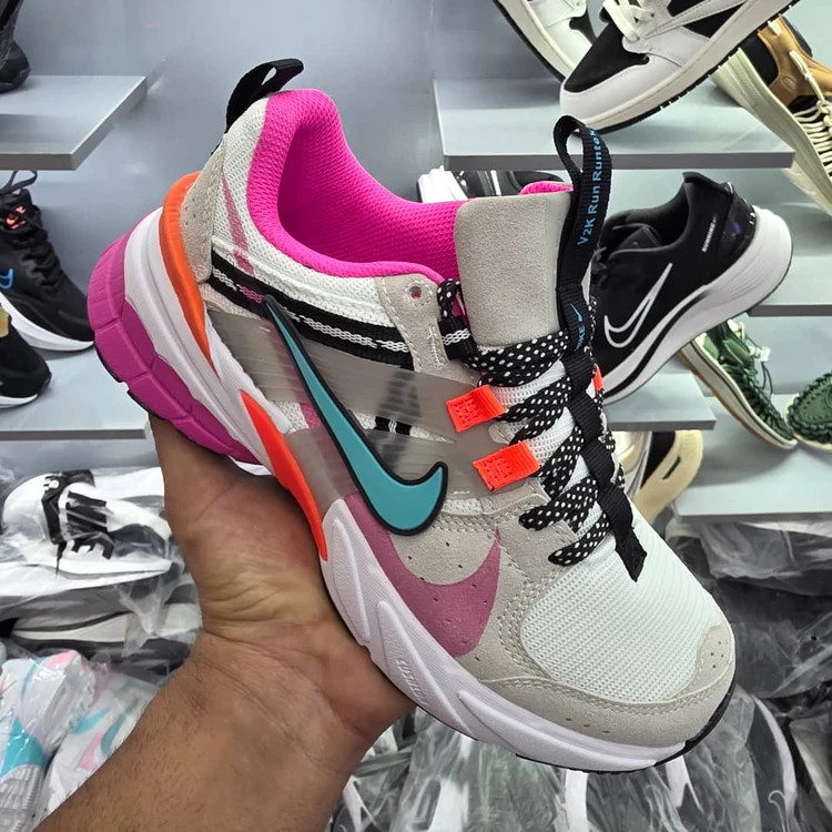 کتونی نایکی وی تو کی ویتنامی وارداتی - سایز 37 تا 40 - Nike V2k Run