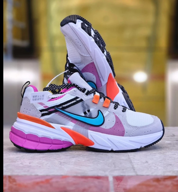 کتونی نایکی وی تو کی ویتنامی وارداتی - سایز 37 تا 40 - Nike V2k Run