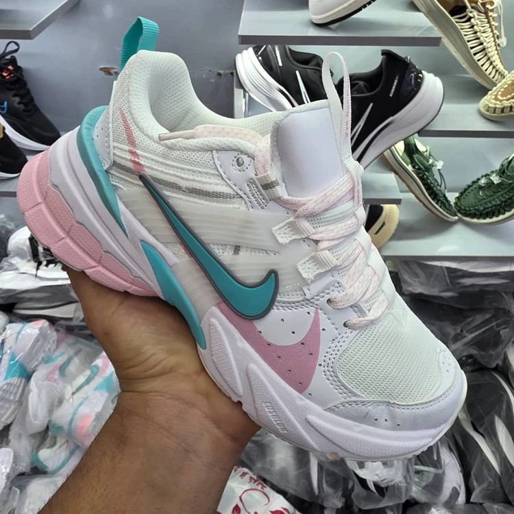 کتونی نایکی وی تو کی ویتنامی وارداتی - سایز 37 تا 40 - Nike V2k Run