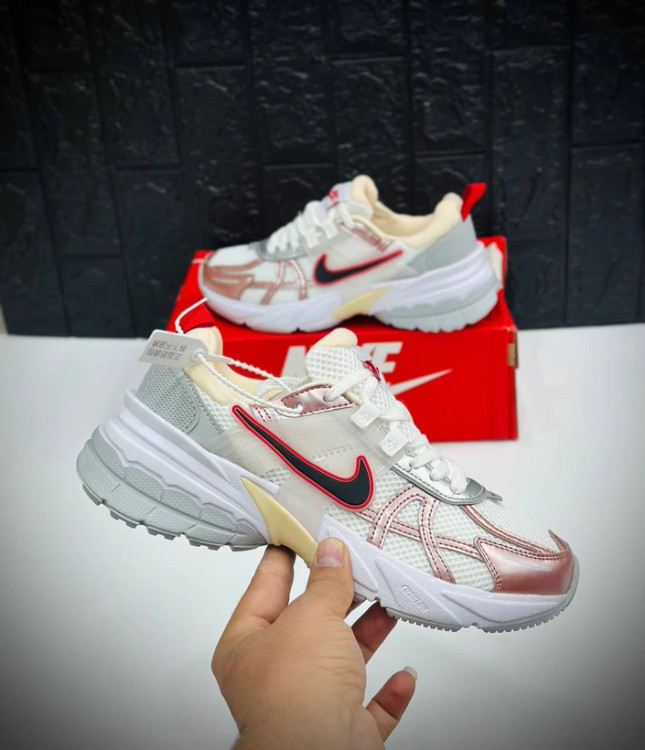کتونی نایکی وی تو کی ویتنامی وارداتی - سایز 37 تا 40 - Nike V2k Run