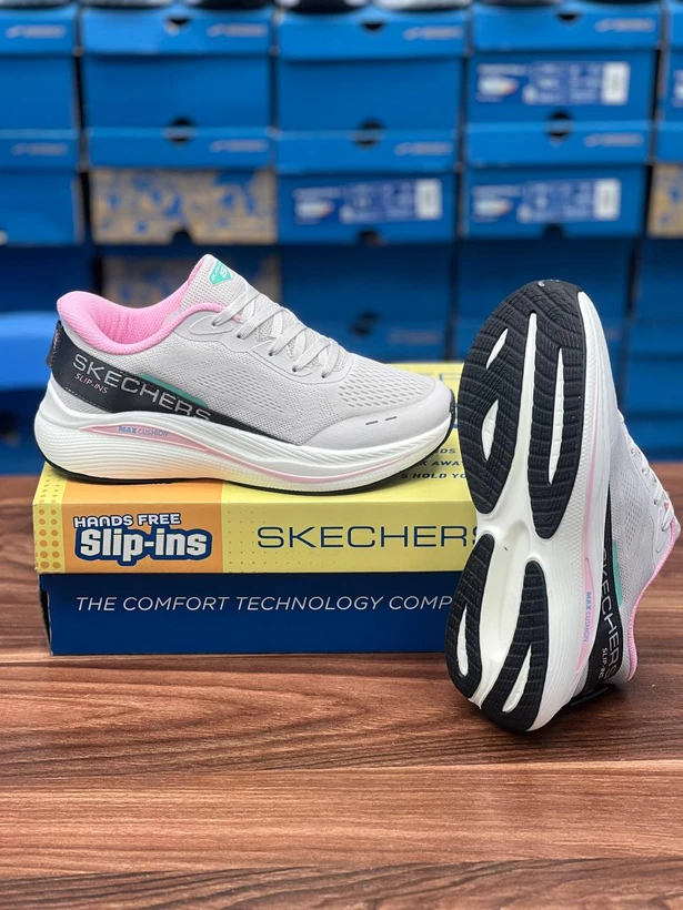 کتونی اسکیچرز ویتنامی وارداتی  - سایز 37 تا 40 - Skechers Slip-ins Max Cushioning