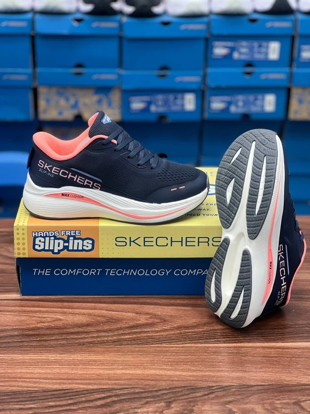 کتونی اسکیچرز ویتنامی وارداتی  - سایز 37 تا 40 - Skechers Slip-ins Max Cushioning