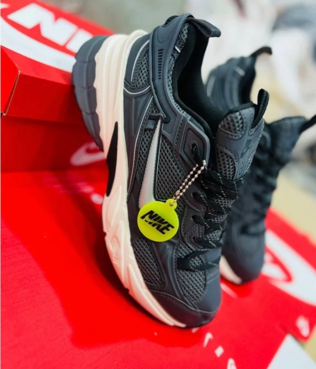 کتونی نایکی وی تو کی ویتنامی وارداتی - سایز 38 تا 45 - Nike V2k Run