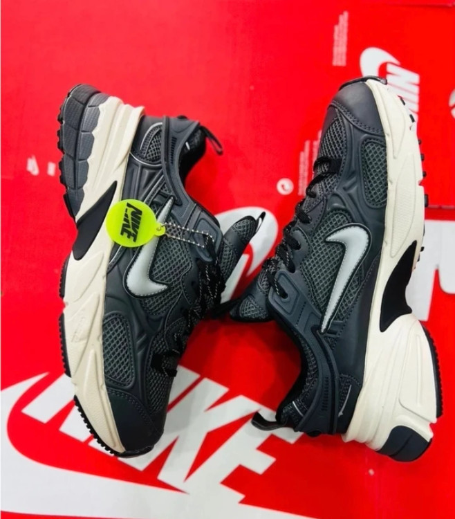 کتونی نایکی وی تو کی ویتنامی وارداتی - سایز 38 تا 45 - Nike V2k Run